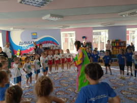 Спортивный фестиваль "Мы дружим со скакалкой" Спортивный фестиваль "Мы дружим со скакалкой".